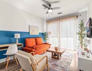 Virelli Apartments Upscale King Suite in the Heart of Orlando w Pool 5