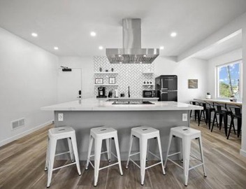Spacious Apt w/2BR - City Center 4