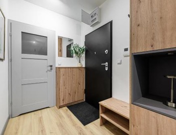 Lumina I 2BR Apart near Centrum Praskie Koneser I Parking I Balcony 4