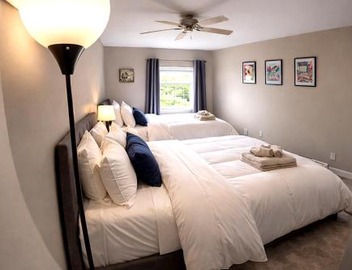 Grand DC Group Retreat Sleeps 22 6BR 14 Beds 2 Living Rooms Free Parking 2