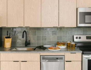 LIVN West Loop Chicago 2 BR City View 4
