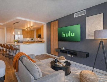 Tranquil 1BR with Parking Gym Pool 3