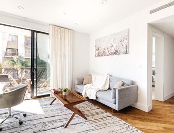 Lux Hotel style 2 bedroom apartment gym parking rooftop 5