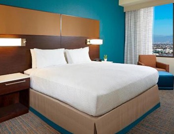 Residence Inn by Marriott Los Angeles LAX/Century Boulevard 3