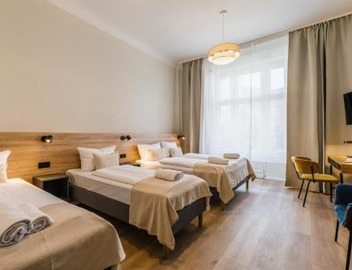 120qm MyGold Apartment 2 Bathrooms Balcony Up to 9 Guests, Renovated 2