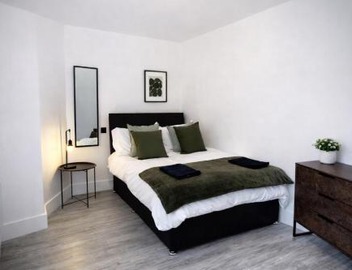 Suite Swindon Escape In Town Centre - Free Parking 3