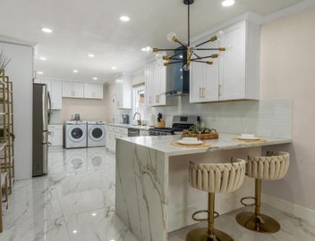 Walkable 5BR Home with Hot Tub & BBQ Grill 4