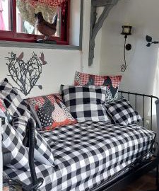 Le "GRAND VOYEUX" STUDIO cosy, avec MEZZANINE - Gîte Indépendant de plain pied avec jardin, barbecue braséro Parking Wifi Netflix 4