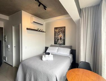 1227 Studio colado ao Metrô Paraíso e Av Paulista com sacada, arcondicionado, sofa e lazer completo com piscina, academia, lavanderia, coworking e muito mais 3