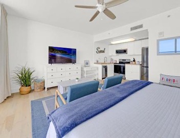 Beachfront Studio #1112 at Majestic 5