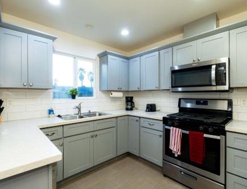 Foothills LA family friendly house 5