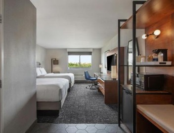 Four Points by Sheraton Los Angeles Westside 3