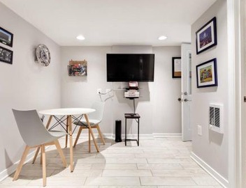 1-BR Pad in the Heart of Petworth - Walk to METRO 2