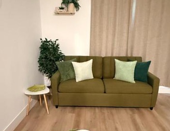 Vine Loft FREE DESIGNATED PARKING & WIFI close to Universal Studios 4