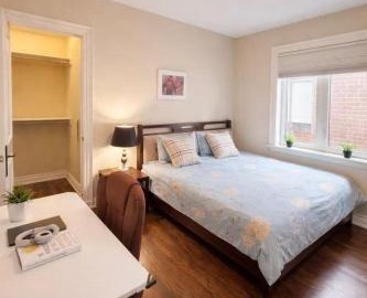 Elegant Guesthouse near Sheppard Subway with Private Ensuite Rooms 3