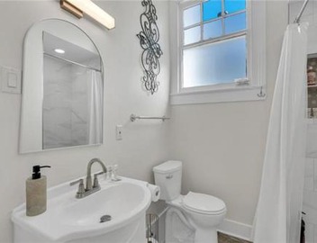 Prytania Pearl - 3 Bedroom 2 Bathroom Home 5