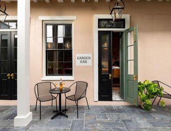 Garden District Hotel 3