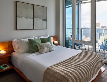 Lux Apts with Lake Views and Top Amenities 4