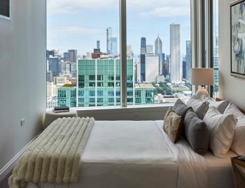 Lux Apts with Lake Views and Top Amenities 3