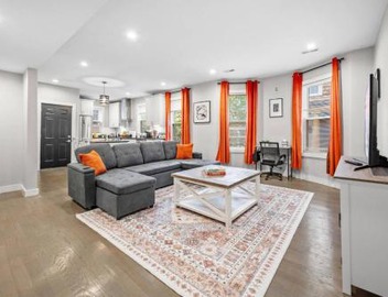 Luxury 3BR apt in Boston with Roku TV 3