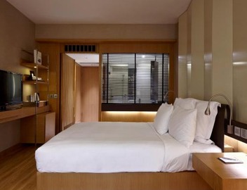 Renaissance Hong Kong Harbour View Hotel 2
