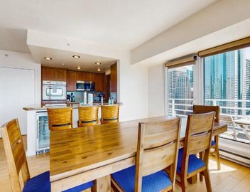 Newmark Bayview Luxury Suite 5