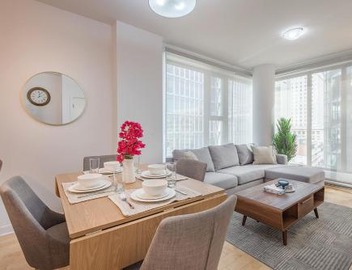 Corner 2BR Old Port - Free Indoor Parking 4