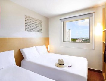 Ibis Cancun Centro 4