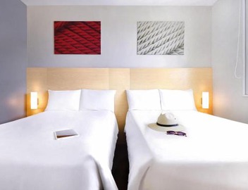 Ibis Cancun Centro 5