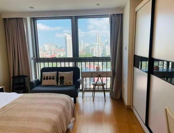 Shanghai Lerongju Boutique Apartment Metro Line 8 20meter 2