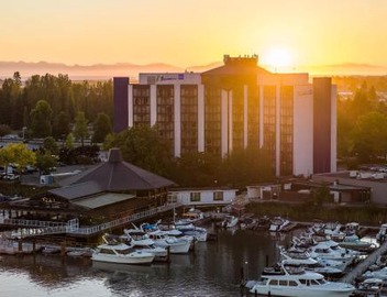 Radisson Blu Vancouver Airport Hotel & Marina 3
