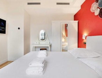 Modern apartment near Palais Garnier 2