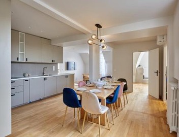 Spacious 3 Bedroom Apartment - Luxe Trocadero 4