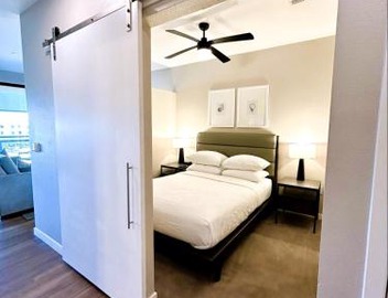 AVE Phoenix Terra - Short Stay Furnished Apartment 3
