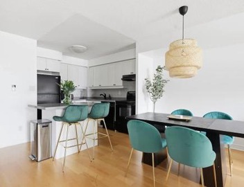 Tropical Designer King Suite - Sleeps 5 - Parking 5