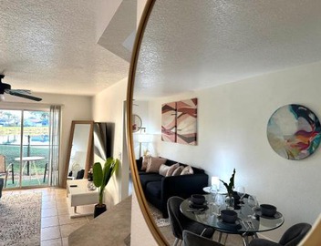 Modern 2BR Lakeview Near Orlando Airport Free Parking 5