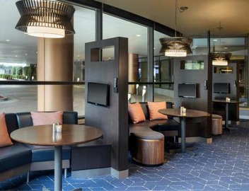 Courtyard by Marriott Redwood City 2