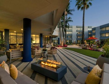 Ventura Beach Marriott 2