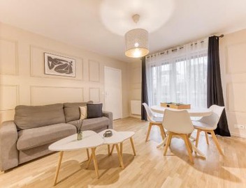 Appartement 39m2 - Free Parking - Rer C - Métro 13-14 - Ascenseur - Easy Check in - 2