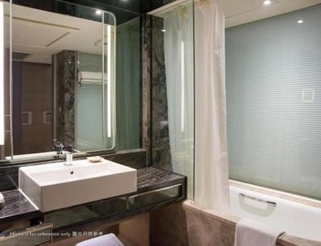 Royal Plaza Hotel 4