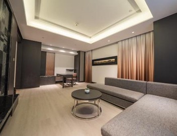 Crowne Plaza Shanghai Anting-20 Minutes drive to National Exhibition and Convention Center & 15 Minutes drive to F1 5