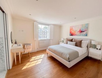 Upscale Apartment in a Prestigious Area 3