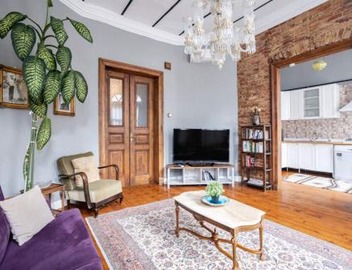 Grand Historic 3BD2Bath Galata Tower Pad! #408 5