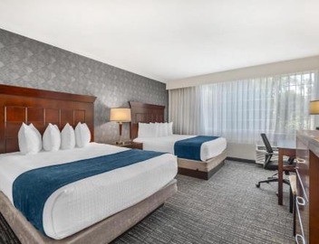 Best Western Plus Carriage Inn 2