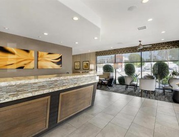Best Western Plus Carriage Inn 4