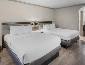 Best Western Plus Executive Suites 5