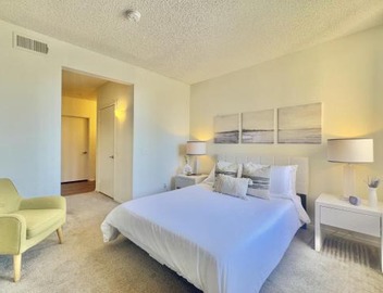 Modern Apartment in La Jolla UTC - Close to Beaches, Shopping, Dining, UCSD 4