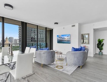 X Lounge VI-Premium Corner Residence 4