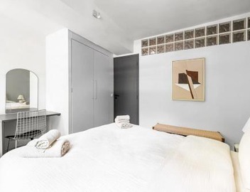 Elegant Parisian apartment, Place des Vosges 4