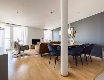 The Nine Elms Lane Arms - Stunning & Bright 2BDR Flat 2